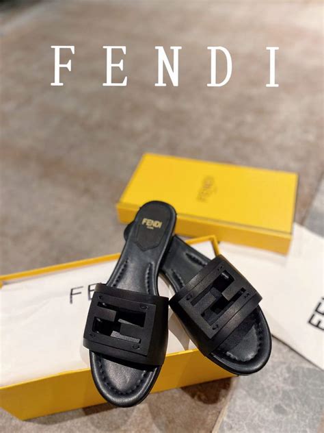 fendi signature black leather slides